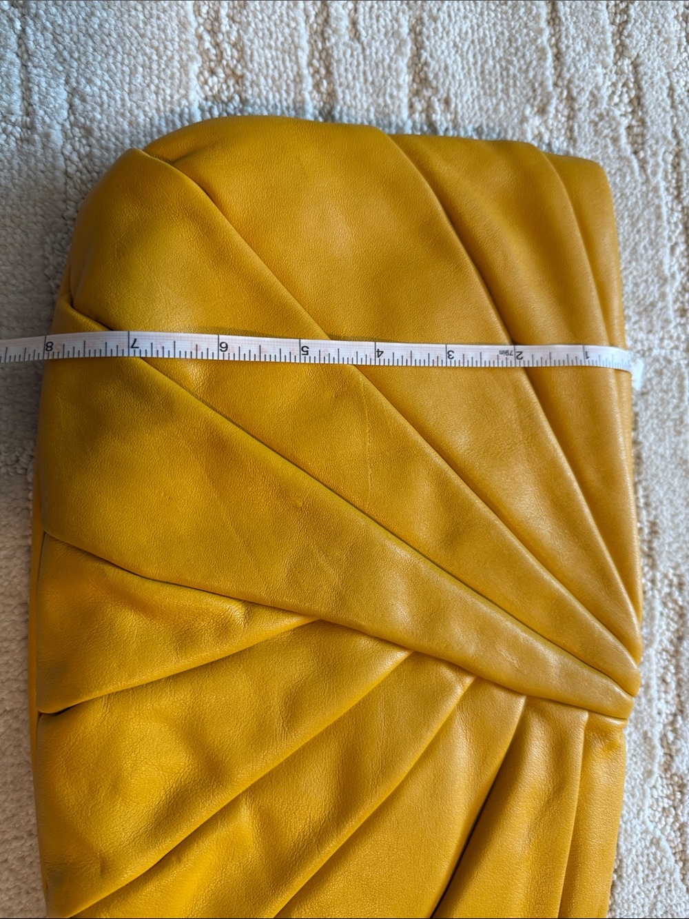 Yellow Pleated Leather purse - Picture 6 of 7
